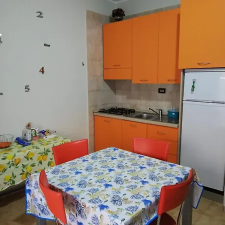 La Casa Di Alisia Appartamento LMP